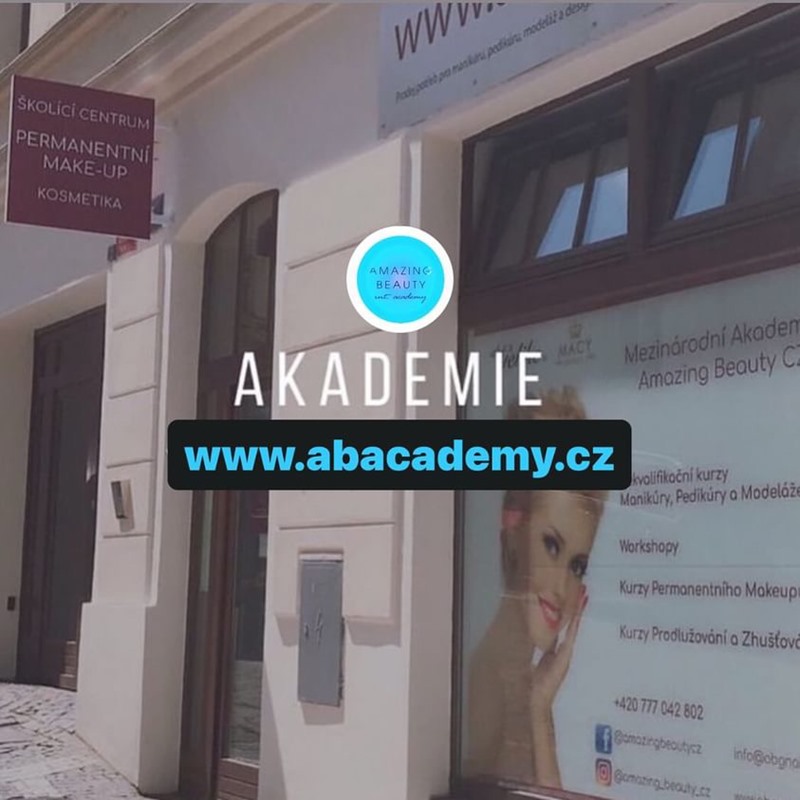 Odborník/Odbornice na permanentní make-up včetně zkoušky z profesní kvalifikace
